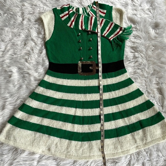 Christmas Dress - Picture 11 of 14